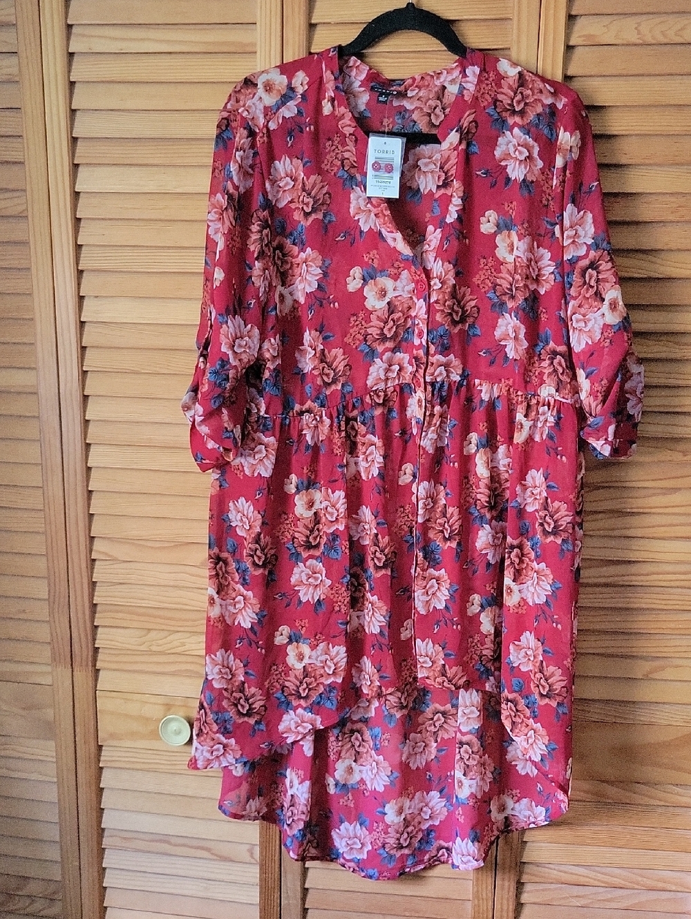Torrid NWT Lexie Chiffon Red Pink Floral Hi Low Hem Baby Doll Tunic Dress Size 1